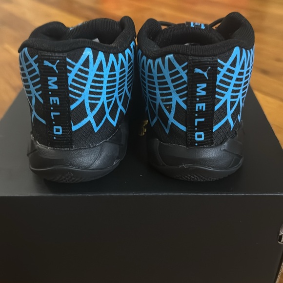 LaMelo Ball Sneakers - Picture 4 of 5